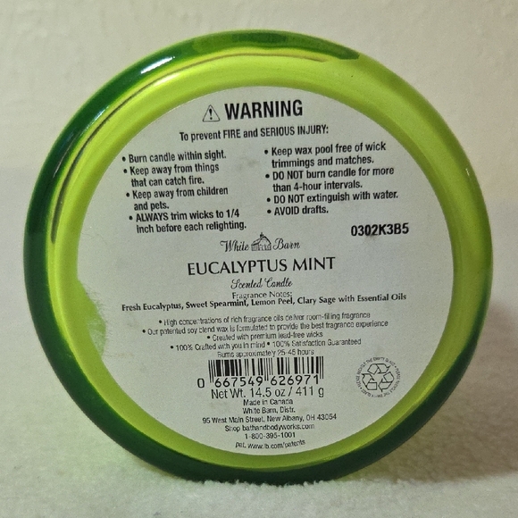 White Barn Eucalyptus Mint Candle - Vibrant Green with Silver Lid - Picture 2 of 3